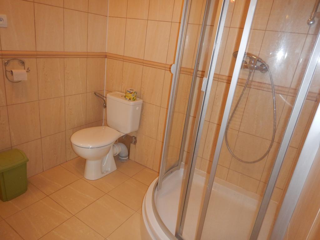 Konsky Dvor Hotel Brzotin Phòng bức ảnh